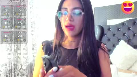 Snapshot of issadorajames chatting on February 18, 12:17 pm issadorajames online show from February 18, 12:17 pm