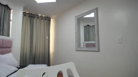 Snapshot of issadorajames chatting on December 25, 3:17 pm issadorajames online show from December 25, 3:17 pm