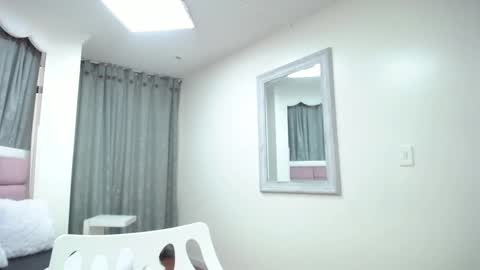 Snapshot of issadorajames chatting on January 22, 7:03 pm issadorajames online show from January 22, 7:03 pm