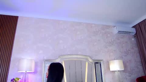 Snapshot of issadorra chatting on October 7, 6:07 am Issadorra online show from October 7, 6:07 am