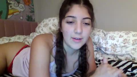 Snapshot of italiankittyx chatting on October 13, 4:59 am ItalianKitty online show from October 13, 4:59 am