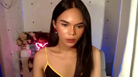 Snapshot of itgirl_cathy chatting on February 21, 10:28 am CathCathy online show from February 21, 10:28 am