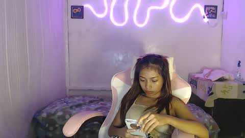 Snapshot of its_andrea chatting on September 30, 3:01 am its andrea online show from September 30, 3:01 am