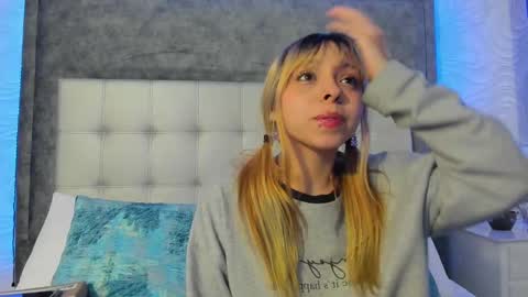 B I B I  online show from November 20, 2:12 am