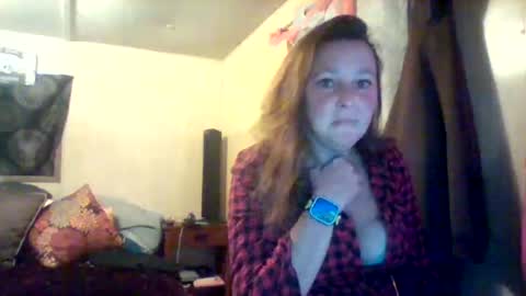 Snapshot of its_kimber chatting on October 15, 11:35 am its kimber online show from October 15, 11:35 am