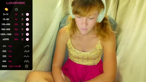 Lily online show from October 8, 1:43 am