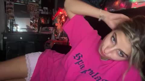 itsamberreid online show from November 13, 11:09 am