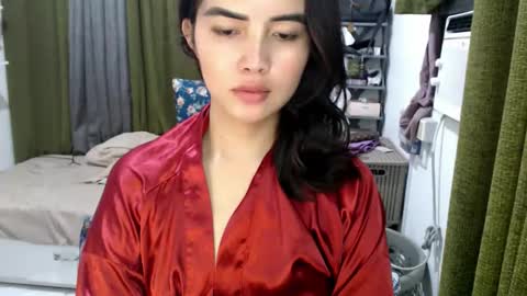 itsme_jo online show from March 18, 11:37 am