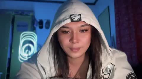 itsme_theone_xoxo online show from November 14, 9:48 pm