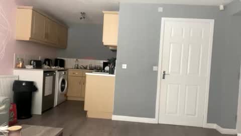 Lola online show from September 17, 2:26 pm