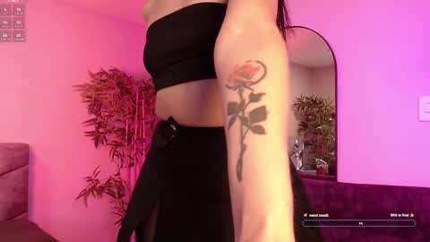 itsmroom online show from November 10, 12:55 pm