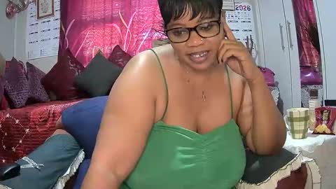 itumeleng74 online show from May 3, 8:07 am