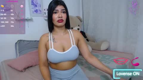 Snapshot of ivanna_wolf3 chatting on October 8, 5:23 am ivanna online show from October 8, 5:23 am