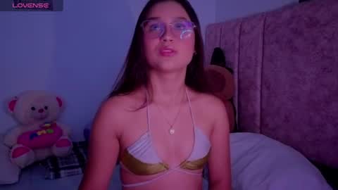 I V E T T E online show from June 10, 4:00 am