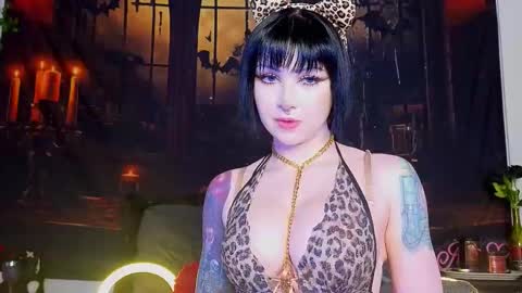 Ivey and James online show from November 29, 10:36 pm