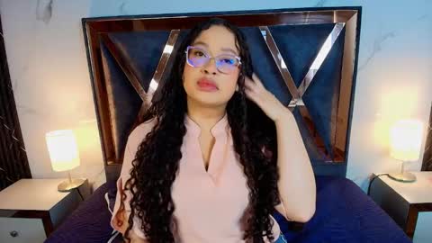 ivonygarciia online show from February 11, 12:06 pm