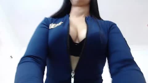 ivorynoir online show from April 20, 12:52 pm