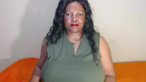 IVORYTITS48 online show from April 23, 5:15 am