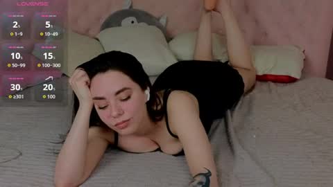 ivorywood_ online show from April 26, 6:16 pm