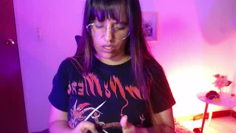  IVVY  online show from May 26, 3:06 am