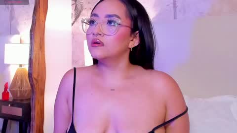 ivy_stonne online show from April 25, 7:22 pm