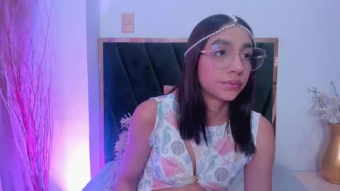 IvyJhonss online show from October 15, 12:19 pm