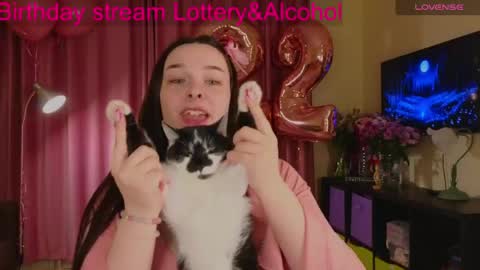 Daisy online show from April 24, 12:13 am