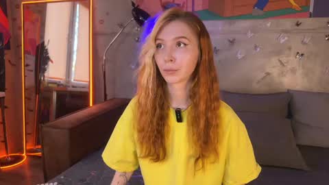 Snapshot of izi_fox chatting on March 9, 2:54 pm izi online show from March 9, 2:54 pm