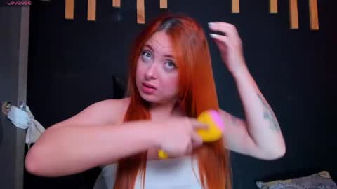 hot izys online show from April 26, 7:06 am