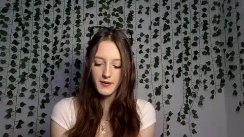 Lisa online show from February 13, 1:02 pm