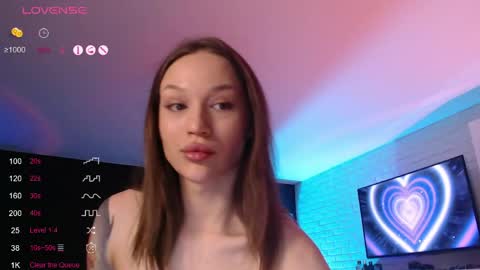 Jade online show from April 24, 4:43 pm