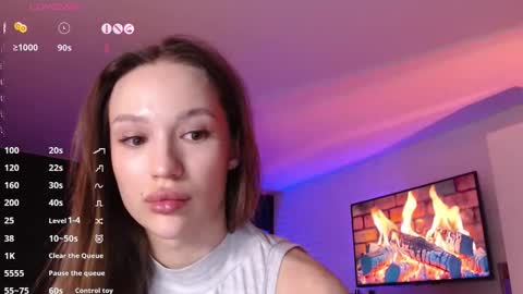 Jade online show from September 12, 4:14 pm