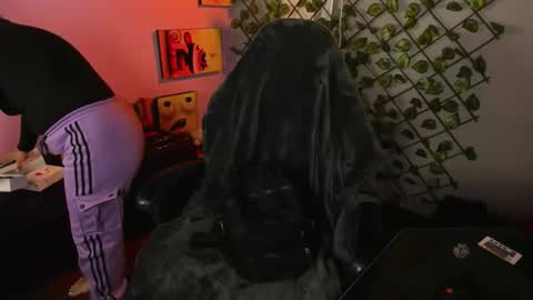 Jade online show from January 7, 2:37 am