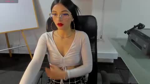 jade_connor online show from June 11, 12:32 am