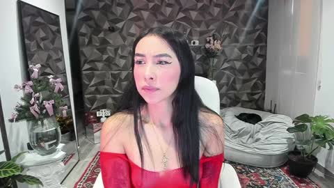 Snapshot of jade_porn chatting on December 6, 11:33 am Jade independent model online show from December 6, 11:33 am