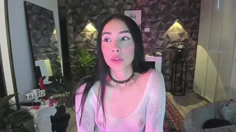 Snapshot of jade_porn chatting on January 22, 11:12 am Jade independent model online show from January 22, 11:12 am