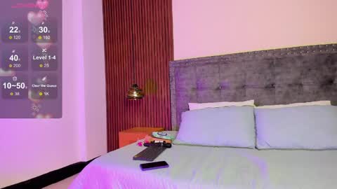 karlla scarlet online show from April 24, 3:53 am