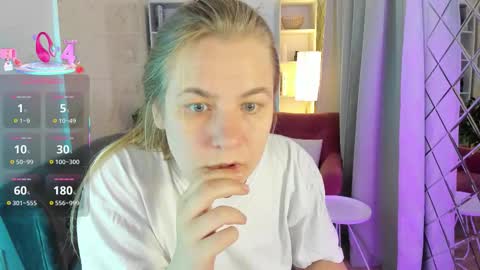 Snapshot of jade_soft chatting on September 24, 8:41 pm Jade online show from September 24, 8:41 pm