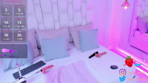 Jade Red  online show from December 24, 8:38 pm