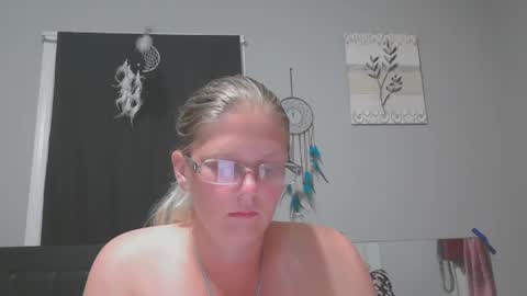 Snapshot of jadeluv chatting on October 3, 1:22 am JadeLuv online show from October 3, 1:22 am