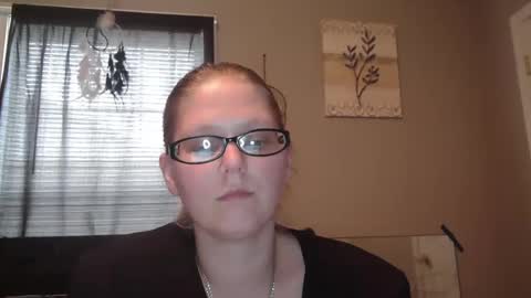 Snapshot of jadeluv chatting on February 1, 5:37 pm JadeLuv online show from February 1, 5:37 pm