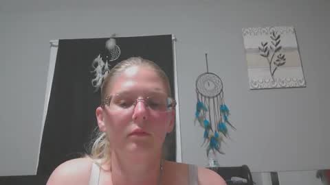 JadeLuv online show from March 25, 1:55 am