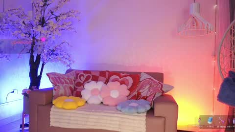 Jade Summer online show from March 27, 11:33 am