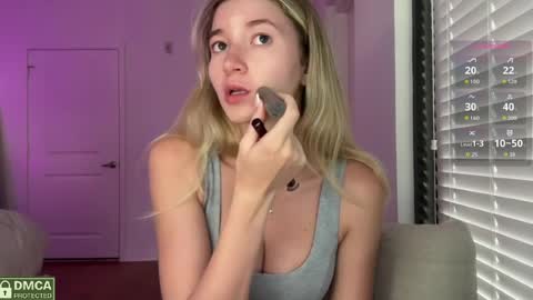 jadewilkinson online show from April 15, 10:10 pm