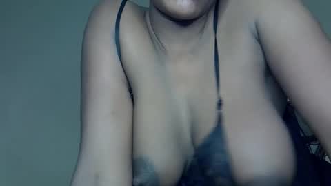 Snapshot of jalie_petite256 chatting on October 19, 11:23 am immy the great online show from October 19, 11:23 am