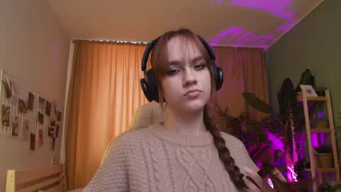 jamie_chung online show from April 9, 4:48 am