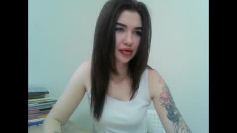 janeessa online show from April 17, 10:17 am