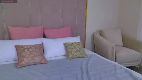 JaneRayan online show from April 23, 5:26 pm