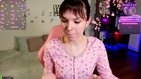 Alexia online show from April 22, 9:06 am