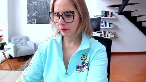 Snapshot of janeturner chatting on March 5, 1:28 pm JANE TURNER MILF online show from March 5, 1:28 pm
